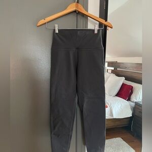 Aritzia Tna BUTTER™ Atmosphere Hi-Rise Black Legging